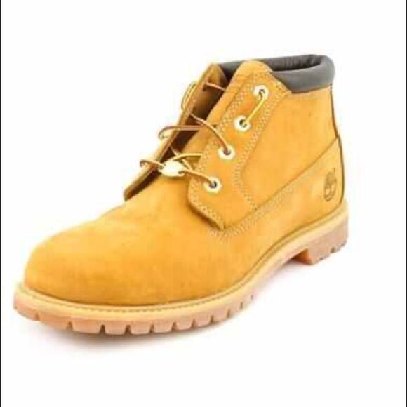 Timberland Nellie Chukka boots Size 7.5.  B82 - Picture 1 of 11
